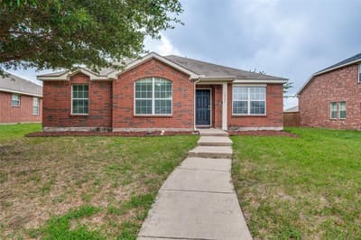 1832 Serena Drive, Lancaster TX 75134