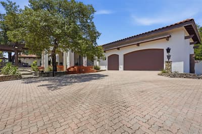 8300 Samora Court, Fort Worth TX 76135 - Photo 3