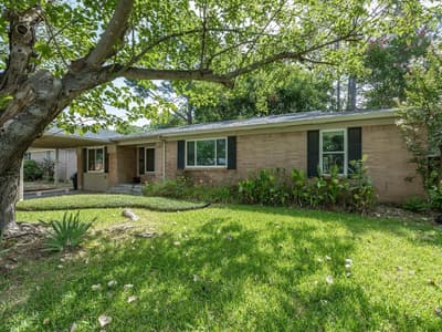 828 Billie Ruth Lane, Hurst TX 76053