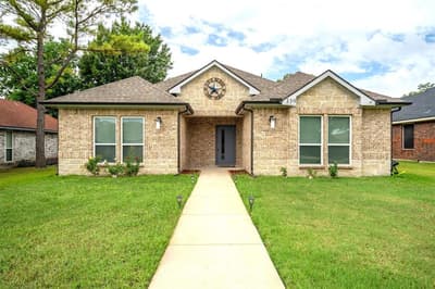 339 S Stewart Avenue, Lancaster TX 75146