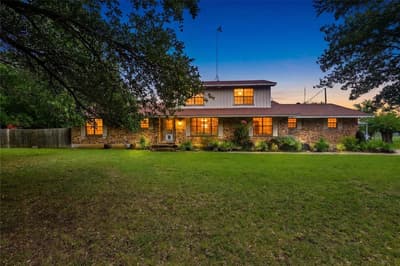 408 E Mulberry Street, Leonard TX 75452