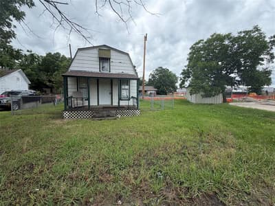 754 N Waco, Van Alstyne TX 75495