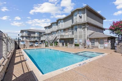 1325 Speight Avenue, Waco TX 76706