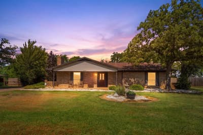 706 Squires Lane, Krugerville TX 76227