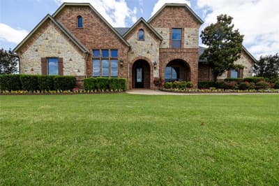 2722 W Alamosa Drive, Terrell TX 75160