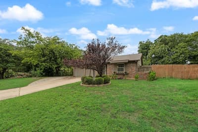 117 Myrtle Court, Hurst TX 76053 - Photo 3