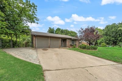 117 Myrtle Court, Hurst TX 76053 - Photo 5