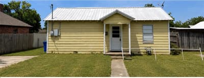 1502 S College Avenue, Decatur TX 76234 - Photo 2