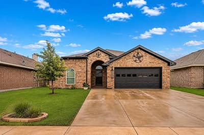 1240 Camden Yard Drive, Fort Worth TX 76028