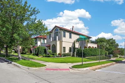 3700 Crestline Road, Fort Worth TX 76107