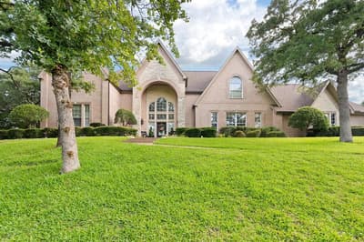 2829 Donnybrook Drive, Burleson TX 76028