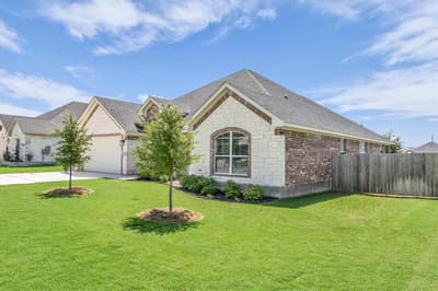 820 Secretariat Drive, Hewitt TX 76643 - Photo 3