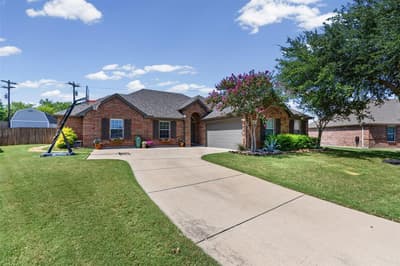 6401 Orange Blossom Drive, Midlothian TX 76065 - Photo 2