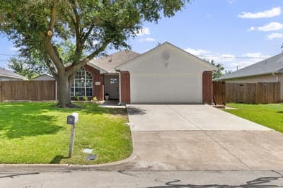 504 Fort Worth Street, Mansfield TX 76063