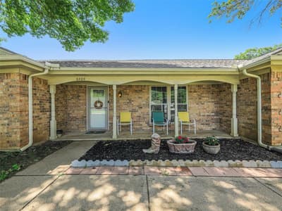 6404 Suncrest Court, North Richland Hills TX 76180 - Photo 4