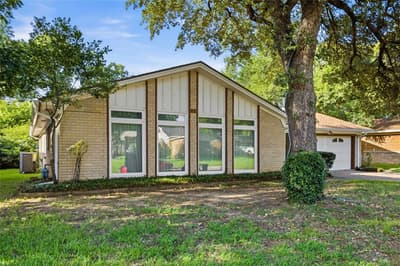 1315 Navaho Street, Arlington TX 76012 - Photo 2