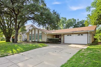 1315 Navaho Street, Arlington TX 76012 - Photo 3