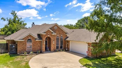 3930 Buena Vista Circle, Granbury TX 76049