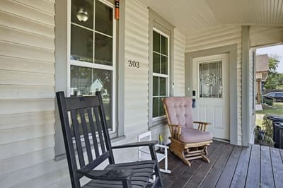 303 N Douglas Avenue, Cleburne TX 76033 - Photo 2