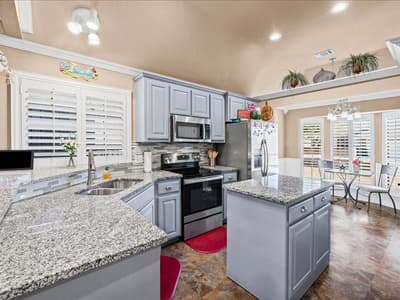 1208 Henard Lane, Granbury TX 76048