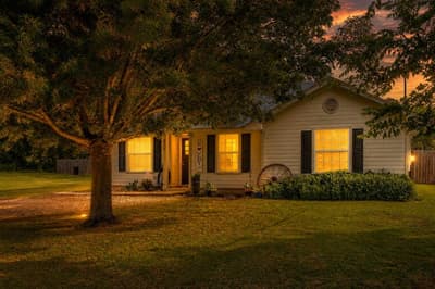 807 Lee Street, Tioga TX 76271