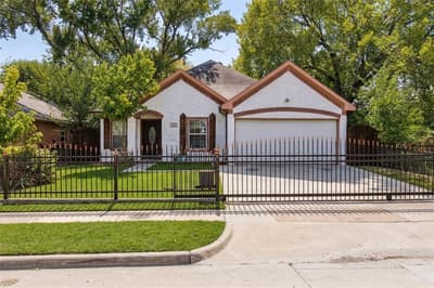 922 Bayonne Street, Dallas TX 75212