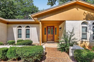 1820 Holly Oak Street, Arlington TX 76012 - Photo 3