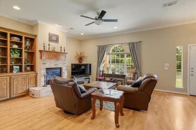 1091 Cedar Hills Drive, Denison TX 75021 - Photo 5