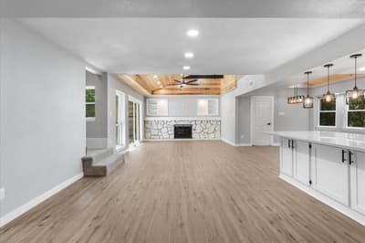 1815 Wellington Court, Arlington TX 76013 - Photo 4