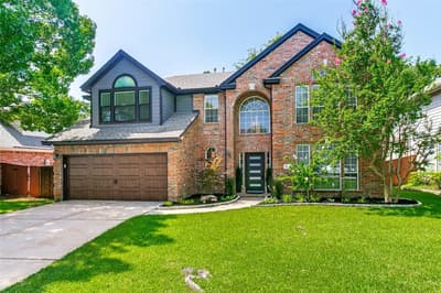 2811 Stonehurst Drive, Grapevine TX 76051