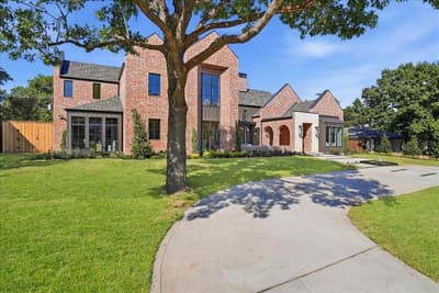 3787 Vinecrest Drive, Dallas TX 75229 - Photo 2