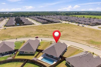 1100 Canterbury Lane, Ennis TX 75119