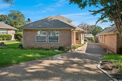 1509 Milla Court, Euless TX 76039 - Photo 2