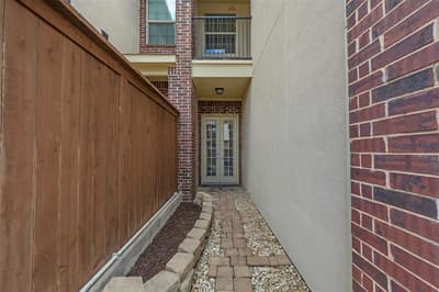 8607 Calvin Road, Irving TX 75063 - Photo 5