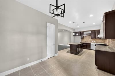8607 Calvin Road, Irving TX 75063 - Photo 4
