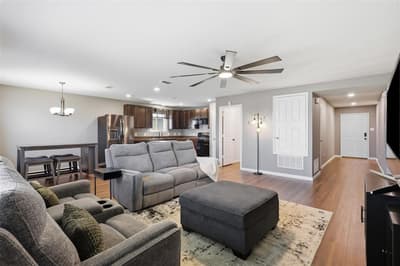 5925 Mountain Bluff Drive, Fort Worth TX 76179 - Photo 4