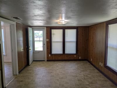 411 S Bradshaw Street, Denton TX 76205 - Photo 3