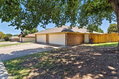 6905 W Cleburne Road, Fort Worth TX 76133 - Photo 3