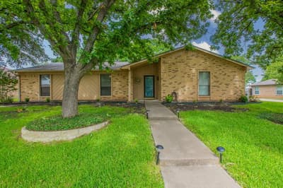 1057 Radisson Drive, Hewitt TX 76643