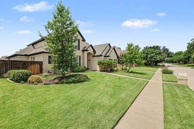 8217 Thornhill Drive, North Richland Hills TX 76182 - Photo 3