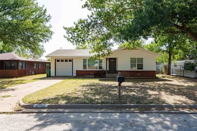 514 MCCONNELL Street, Jacksboro TX 76458