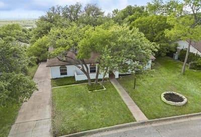 404 Green River Trail, Fort Worth TX 76103 - Photo 2