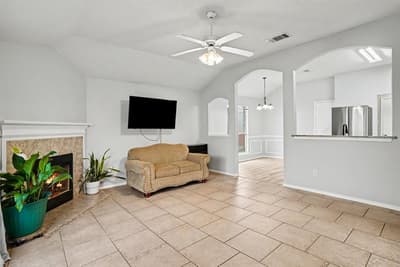 4310 Quail Field Drive, Arlington TX 76001 - Photo 5
