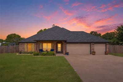 3139 Meandering Way, Granbury TX 76049