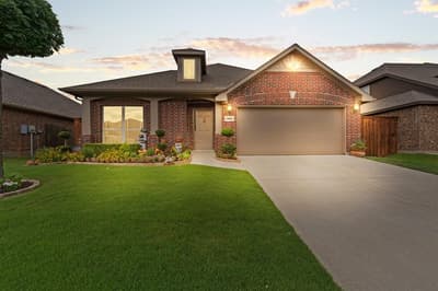 1000 Longhorn Drive, Aubrey TX 76227