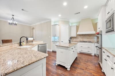 2808 Country Club Road, Pantego TX 76013 - Photo 5