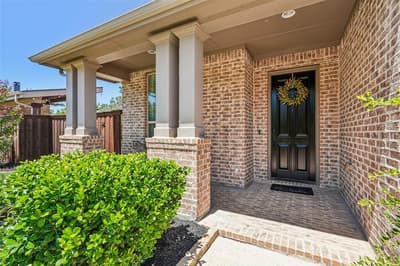 932 Champions Court, Roanoke TX 76262 - Photo 2