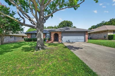 2409 Poppy Lane, Euless TX 76039