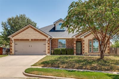 702 Champlain Court, Midlothian TX 76065