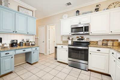 702 Champlain Court, Midlothian TX 76065 - Photo 4